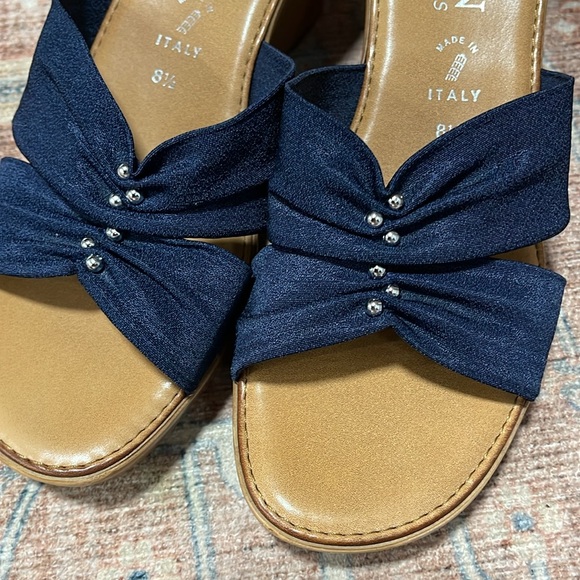 Beautiful Italian shoemakers wedge sandals size 8.5 - Picture 4 of 5